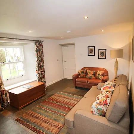 Дом отдыха Red Squirrel Cottage, Hutton Luxurious In A Rural Setting 10 Minutes To Ullswater 15 Minutes To Keswick Penruddock